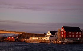 Fast Hotel Henningsvaer